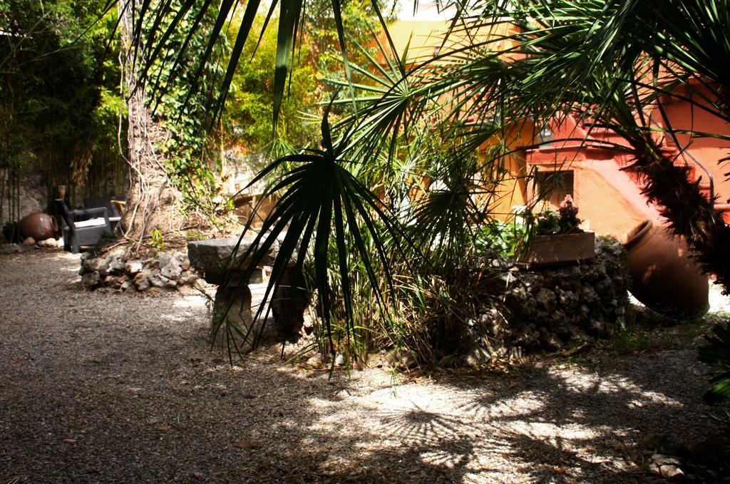 S'Hostal D'אספורלס מראה חיצוני תמונה